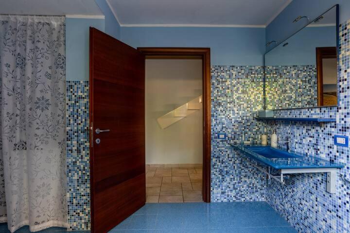 Appartamento Fronte Mare Con Parcheggio Privato Пескара Екстериор снимка